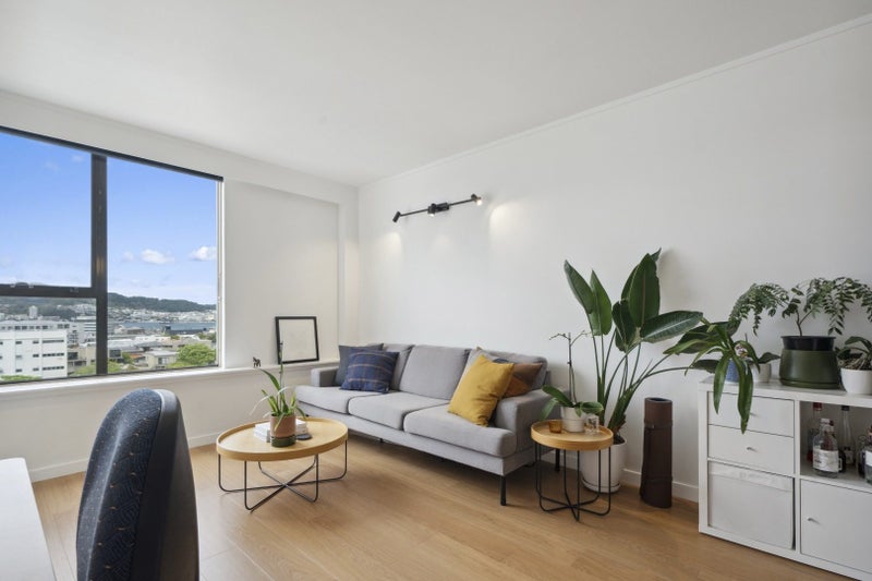 76/70 Hobson Street, Thorndon, Wellington - Carousel 2