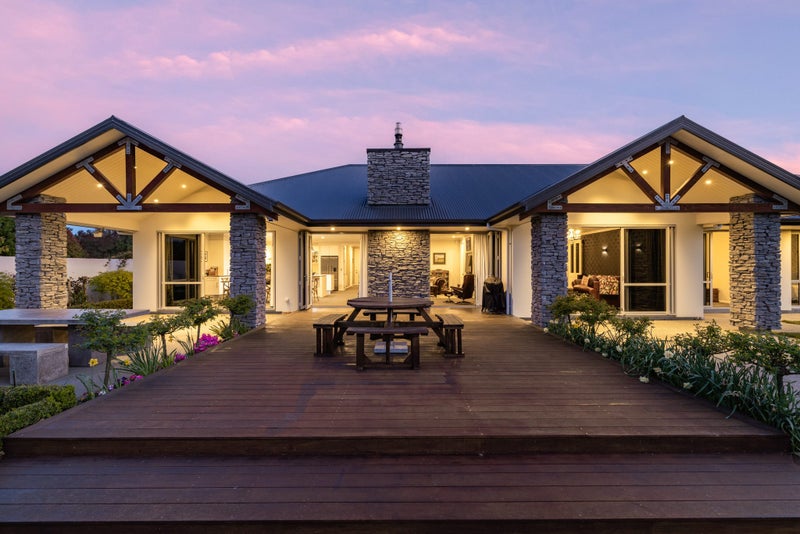 58 Leavington Close, Christchurch - Carousel 2