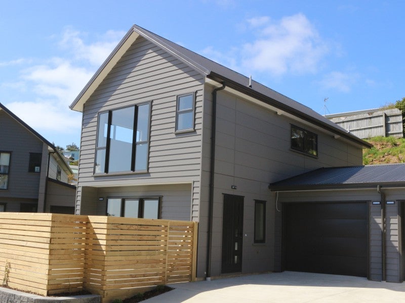 9 Brindle WAY, Newlands, Wellington - Carousel 1