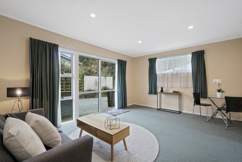 74 Montreal Grove, Kingston, Wellington - Carousel 2