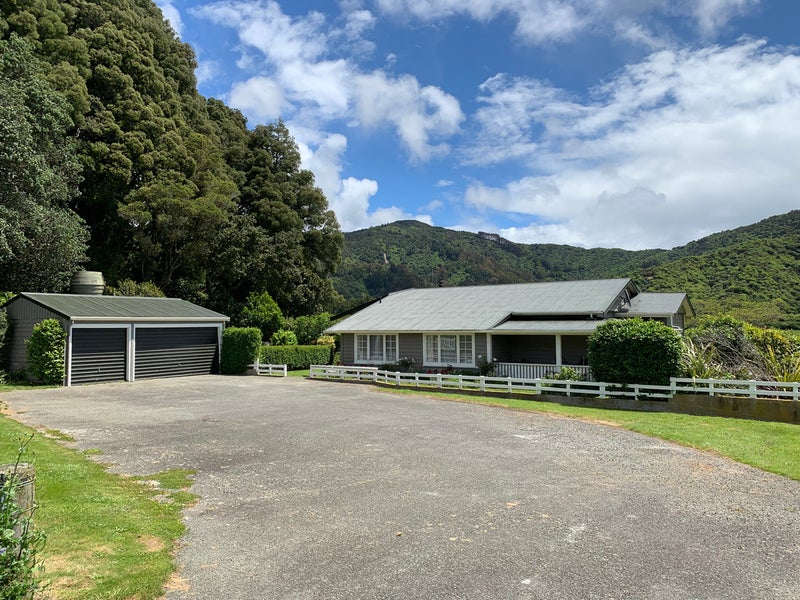 19 Mcshane Road, Takaka - Carousel 2