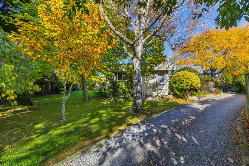 51 Barton Avenue, Heretaunga, Upper Hutt - Carousel 1
