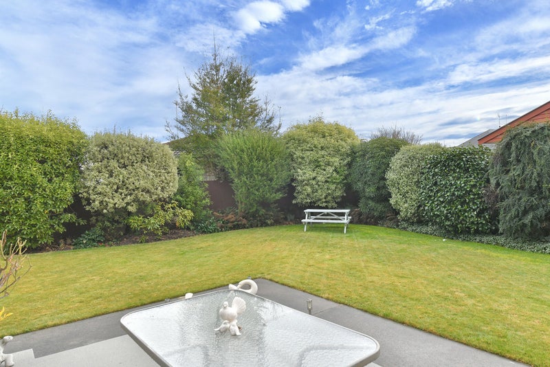 11 James Condon Place, Redwood, Christchurch - Carousel 2