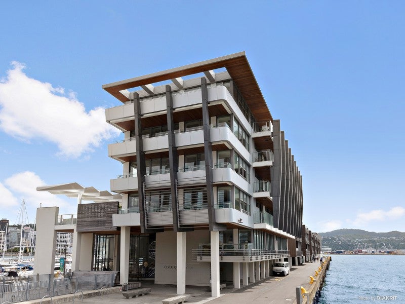 2A/7 Clyde Quay Wharf, Te Aro, Wellington - Carousel 14
