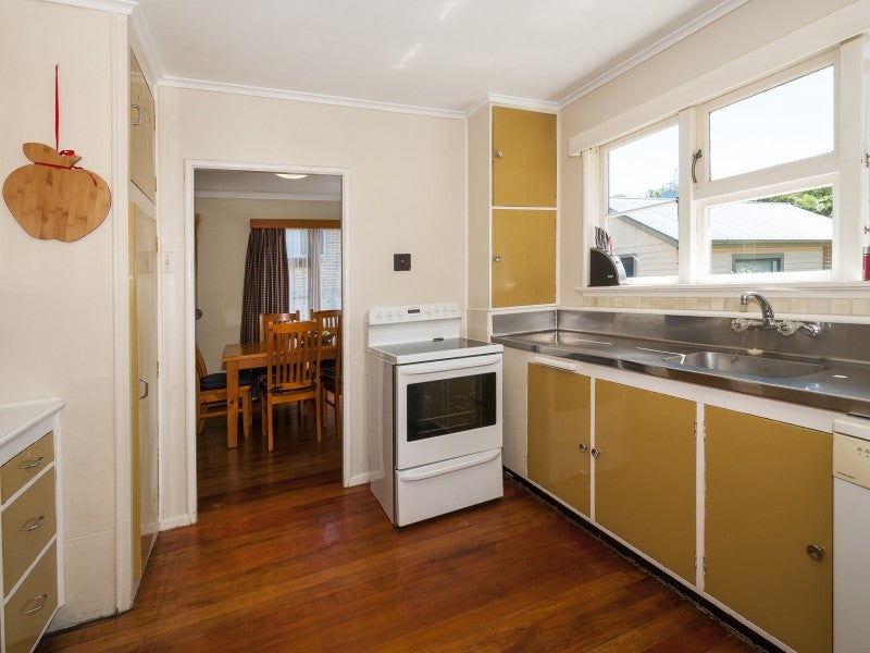 9 Hugh Duncan Street, Haywards, Lower Hutt - Carousel 2