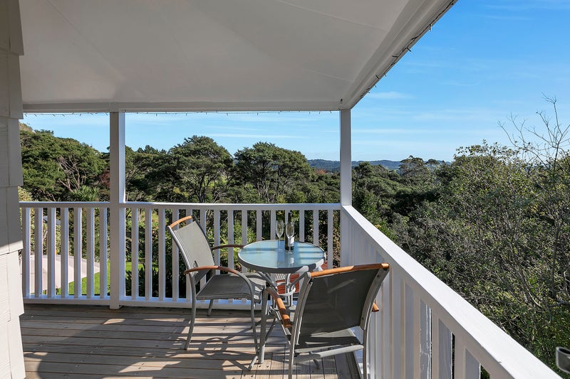 1143 Scenic Drive North, Swanson, Auckland - Carousel 1