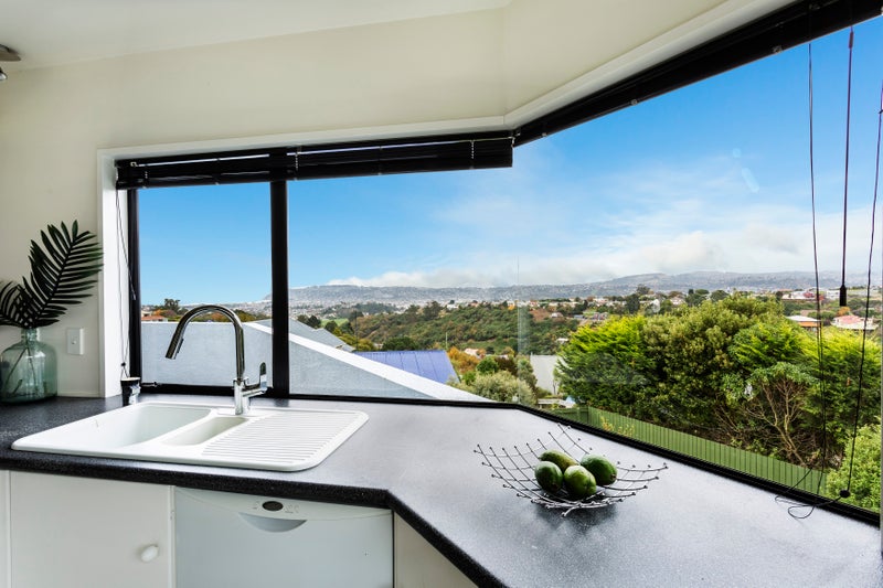 21 Calvert Place, Shiel Hill, Dunedin - Carousel 2