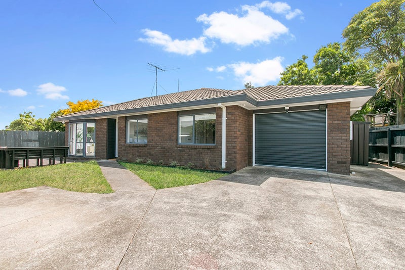 2/35 Kilimanjaro Drive, Northpark, Auckland - Carousel 1