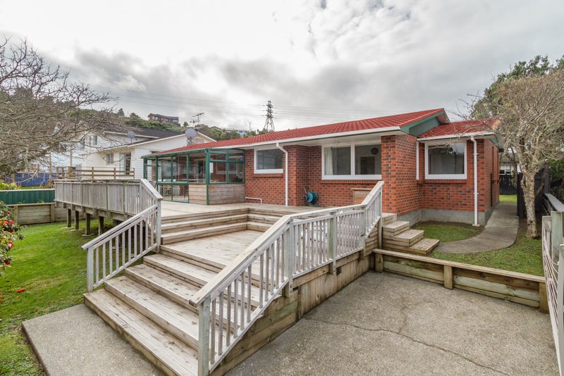 13 Ardal Grove, Tirohanga, Lower Hutt - Carousel 20