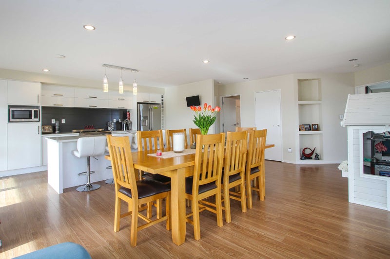 17 Voyager Drive, Gulf Harbour, Whangaparaoa - Carousel 2