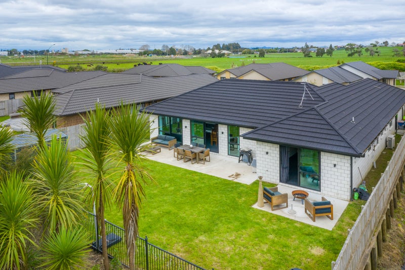 24 Kawariki Drive, Baverstock, Hamilton - Carousel 2