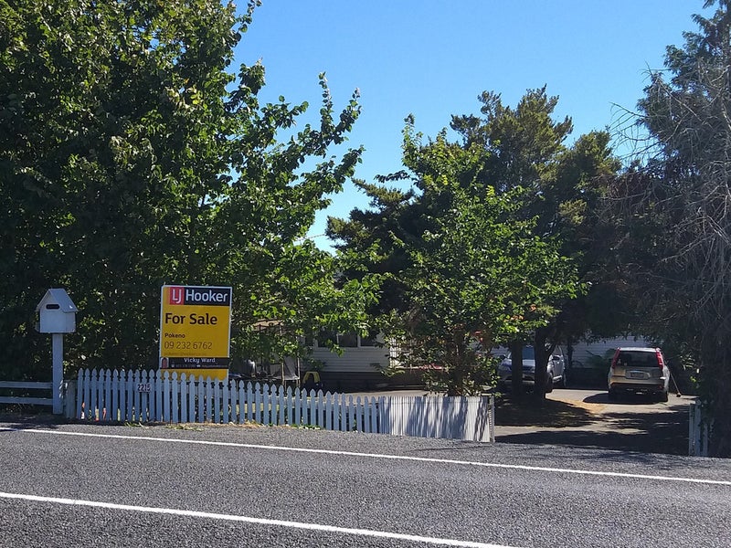 2215 State Highway 2, Pokeno - Carousel 2