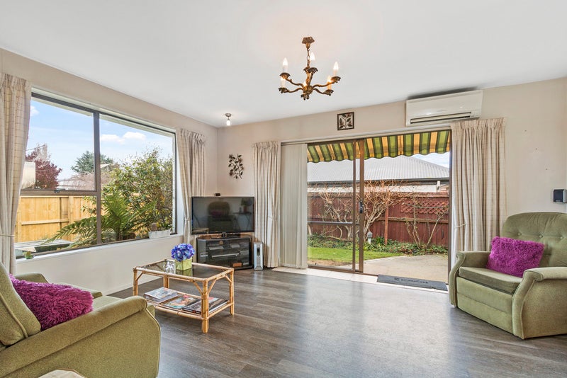 1/27 Greenock Street, Redwood, Christchurch - Carousel 1