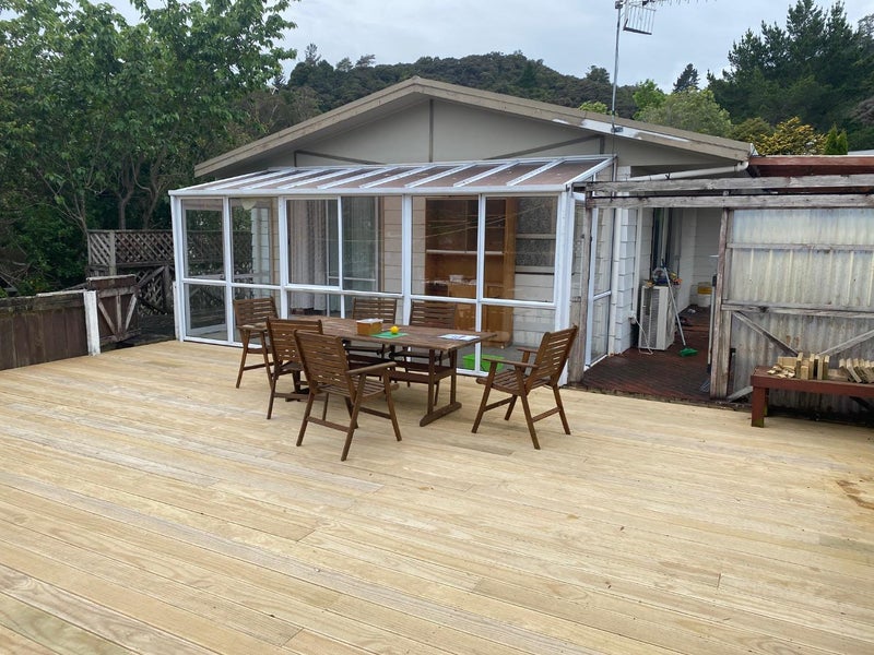 42 Edelweiss Grove, Timberlea, Upper Hutt - Carousel 1