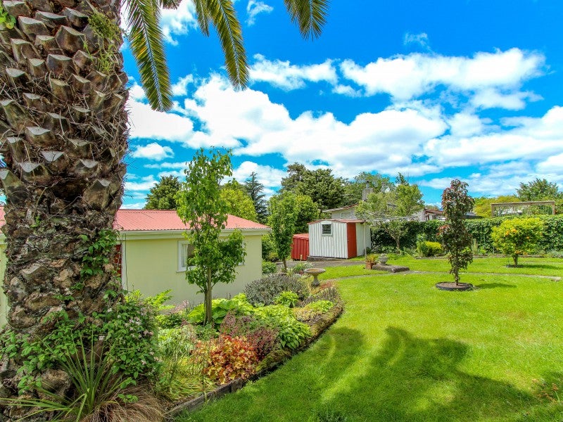 21 Joanne Crescent, Pukehangi, Rotorua - Carousel 2
