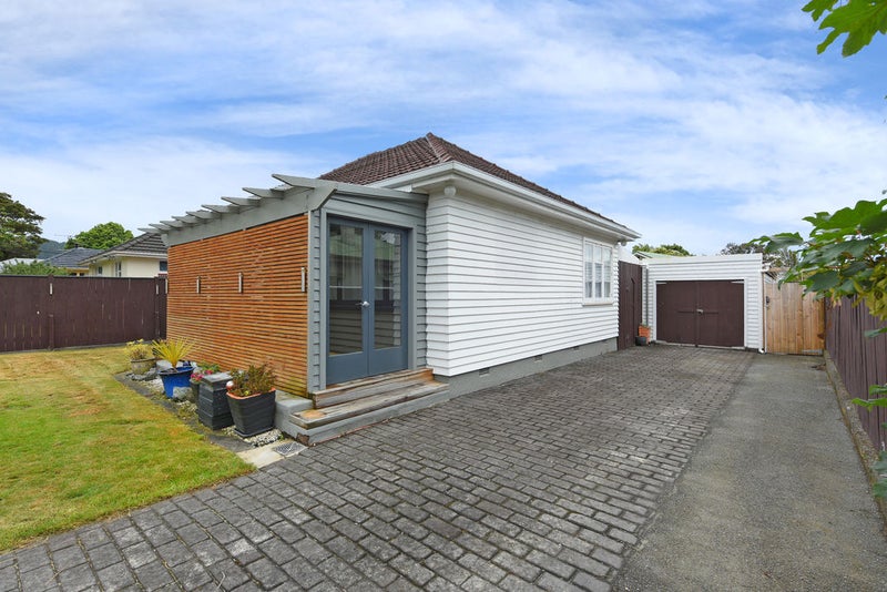 24 John Street, Trentham, Upper Hutt - Carousel 11