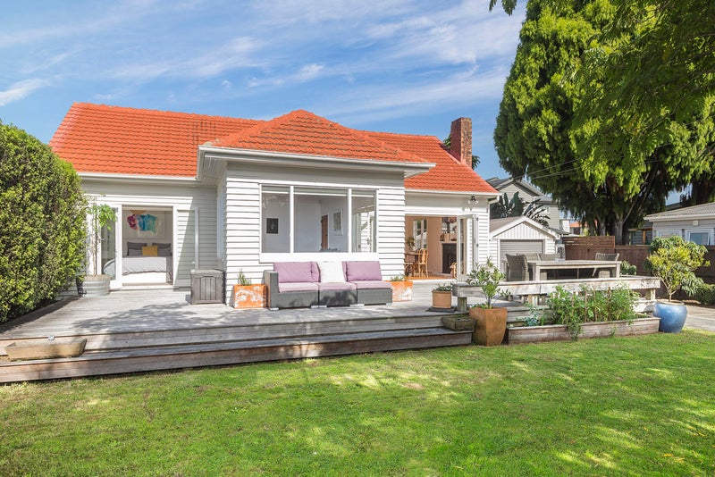 16A Oakley Avenue, Waterview, Auckland - Carousel 1