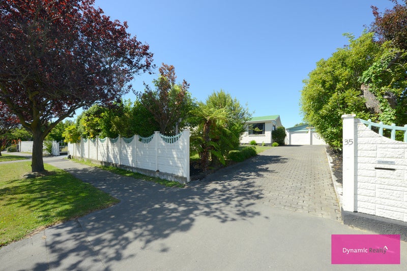 35 Warren Crescent, Hillmorton, Christchurch - Carousel 1