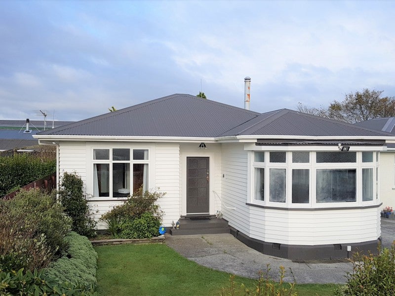 77 Hampden Street, Hokitika - Carousel 1