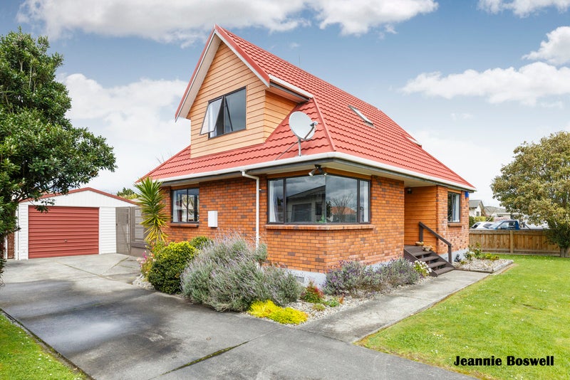 41 Dalfield Place, Highbury, Palmerston North - Carousel 2