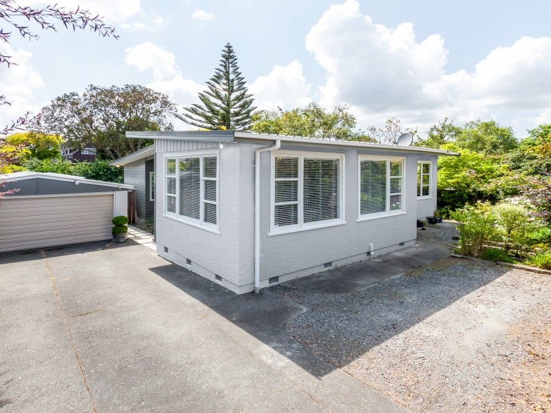 24 Karina Terrace, Roslyn, Palmerston North - Carousel 26