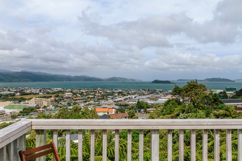 6 Walnut Way, Maungaraki, Lower Hutt - Carousel 18