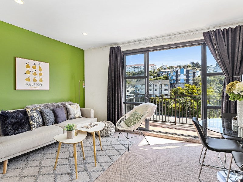 7J/154 The Terrace, Wellington Central, Wellington - Carousel 1