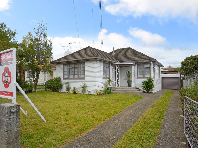 6 Oak Street, Ebdentown, Upper Hutt - Carousel 1