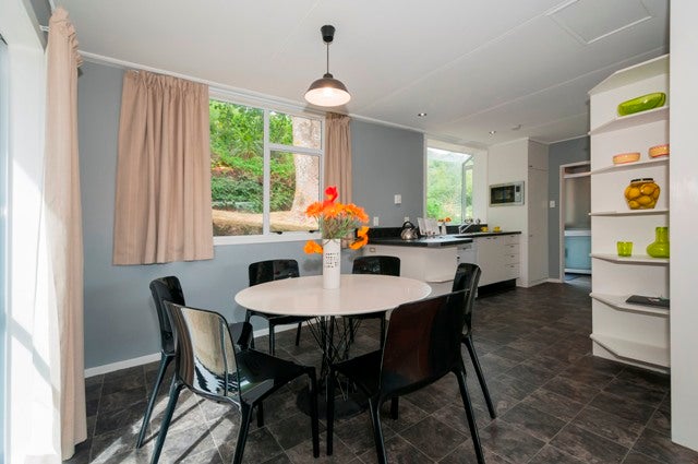 14 Hawthorn Crescent, Stokes Valley, Lower Hutt - Carousel 2
