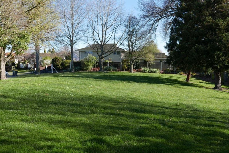 2/8 James Condon Place, Redwood, Christchurch - Carousel 10