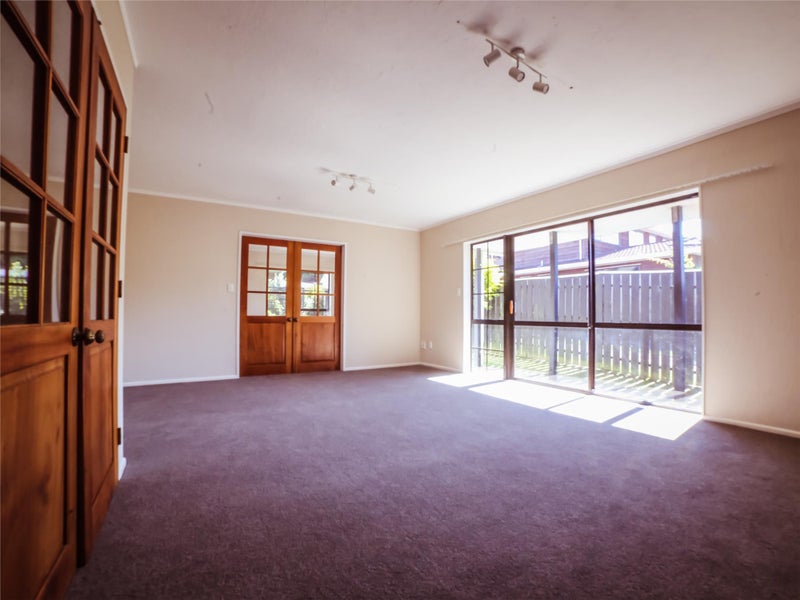 65 Cortina Avenue, Johnsonville, Wellington - Carousel 2