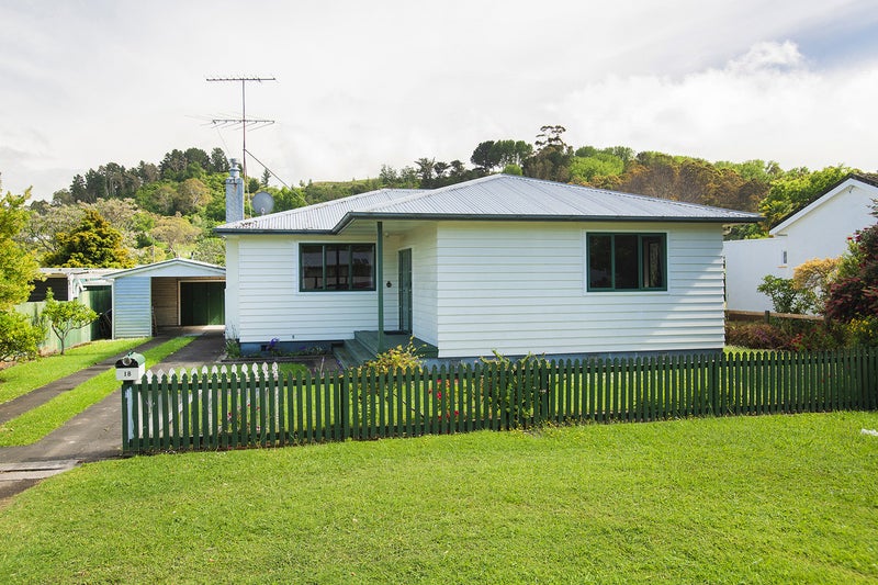 18 Kingsley Street, Whataupoko, Gisborne - Carousel 21