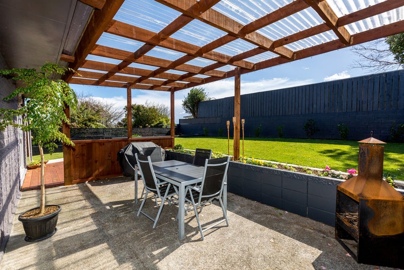 6 Wesley Avenue, Frankleigh Park, New Plymouth - Carousel 2