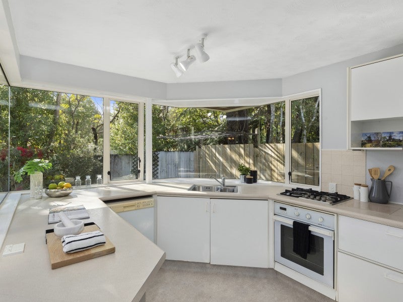 2/35 Manuka Street, Stokes Valley, Lower Hutt - Carousel 2