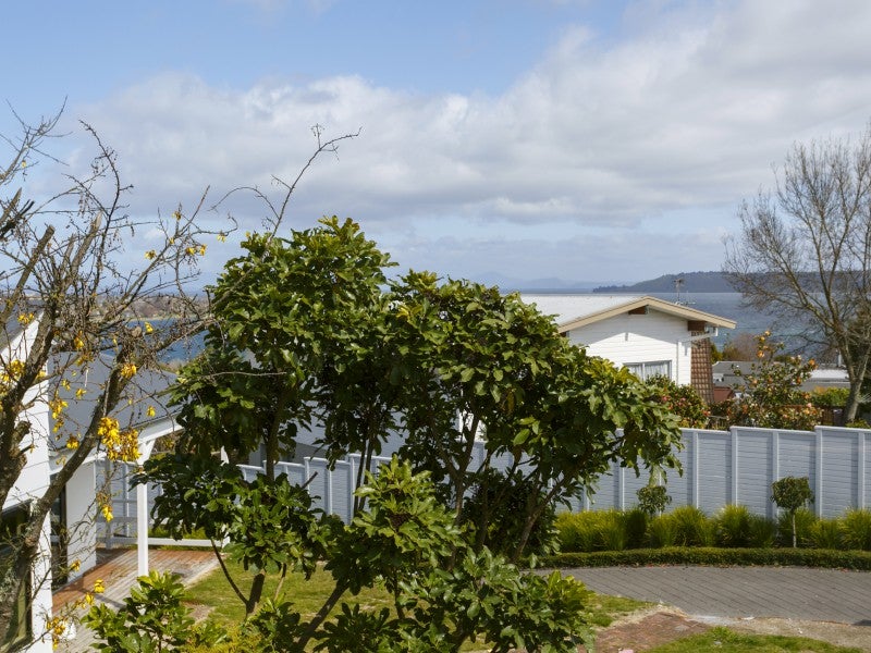 8 Mccauley Grove, Hilltop, Taupo - Carousel 15