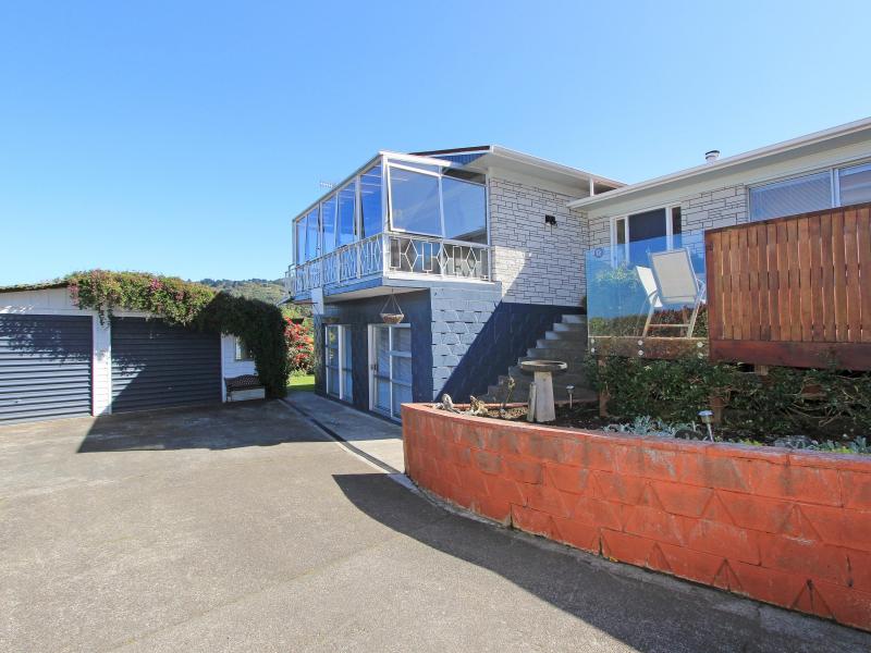 27 Major Drive, Kelson, Lower Hutt - Carousel 2