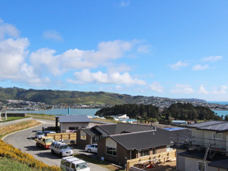 7 Glenorchy way, Aotea, PORIRUA - Carousel 2