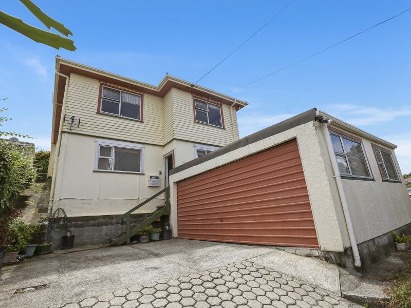 6 Parris Street, Moturoa, New Plymouth - Carousel 2