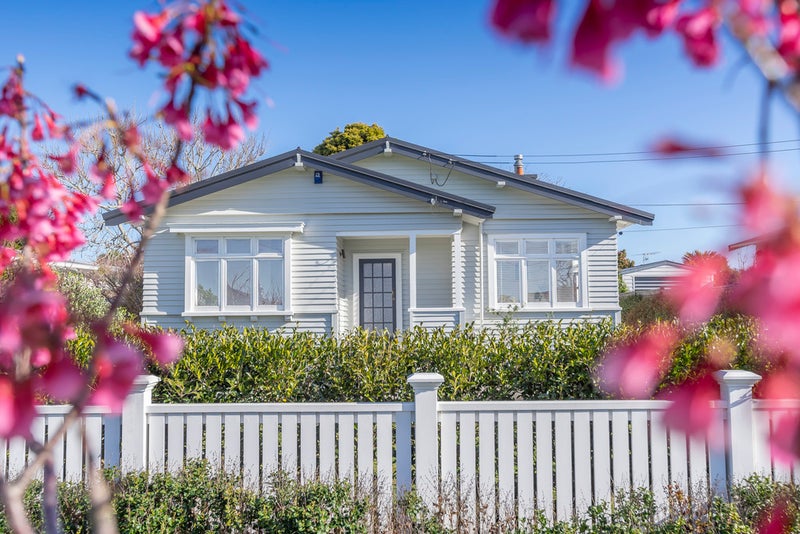 15 Truro Road, Sandringham, Auckland - Carousel 1
