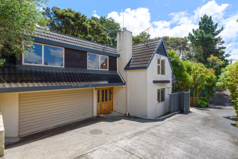 1/114 Cliff View Drive, Green Bay, Auckland - Carousel 2