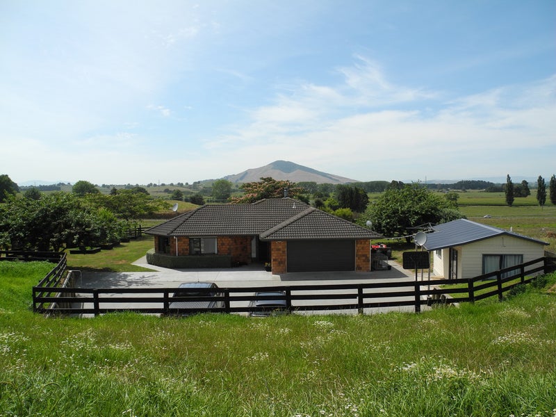 69 Te Tahi Road, Te Awamutu - Carousel 1