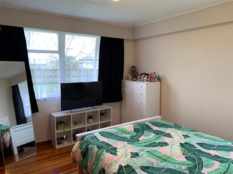 29 Rochester Street, Awapuni, Palmerston North - Carousel 13