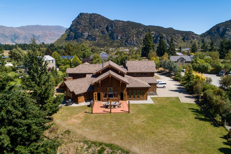 10 Sandys Lane, Wanaka - Carousel 2