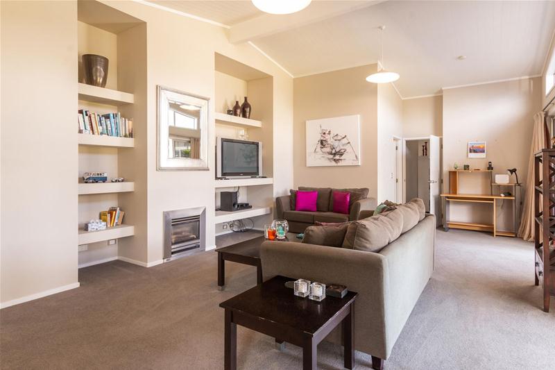 3 Palm Grove, Waihi Beach, Waihi Beach - Carousel 2