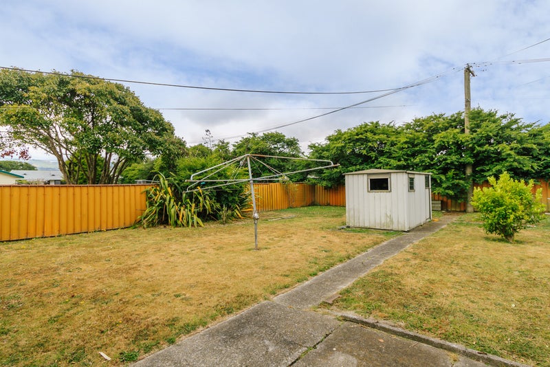 7 Hewer Crescent, Naenae, Lower Hutt - Carousel 12