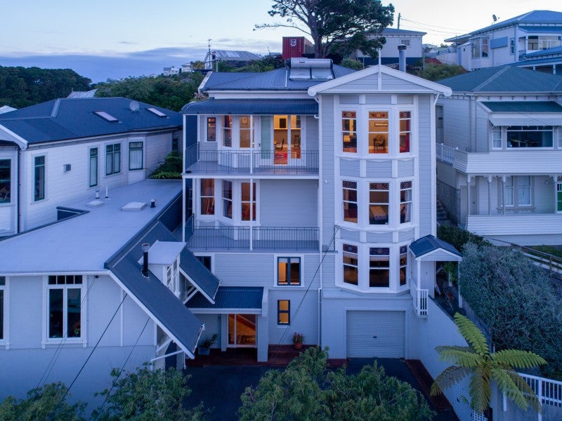11 Dorking Road, Brooklyn, Wellington - Carousel 1