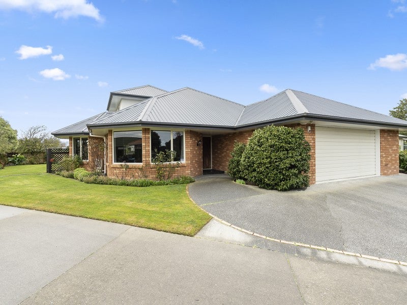 34 Caroline Crescent, Highbury, Palmerston North - Carousel 1