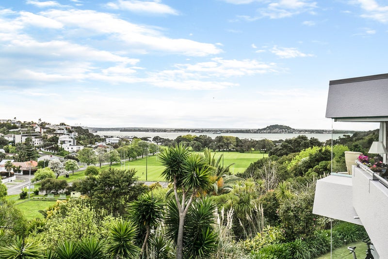 13/18 Takitimu Street, Orakei, Auckland - Carousel 1