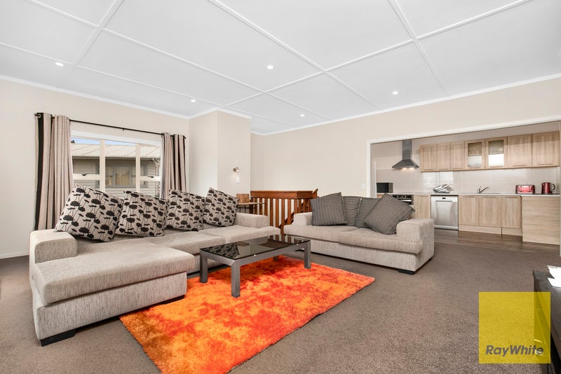 7 Ramwall Place, Weymouth, Auckland - Carousel 2