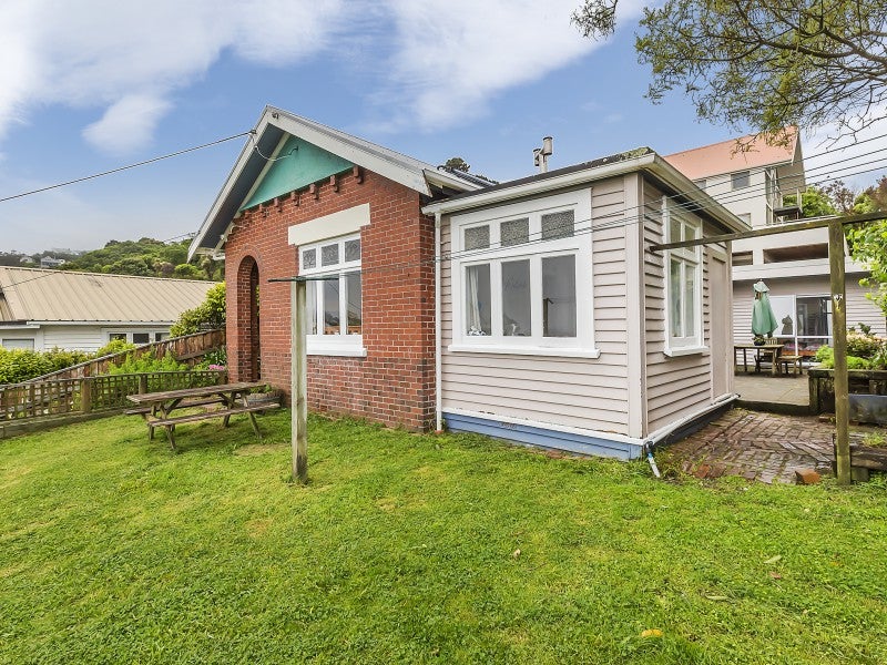 76 Mortimer Terrace, Brooklyn, Wellington - Carousel 17